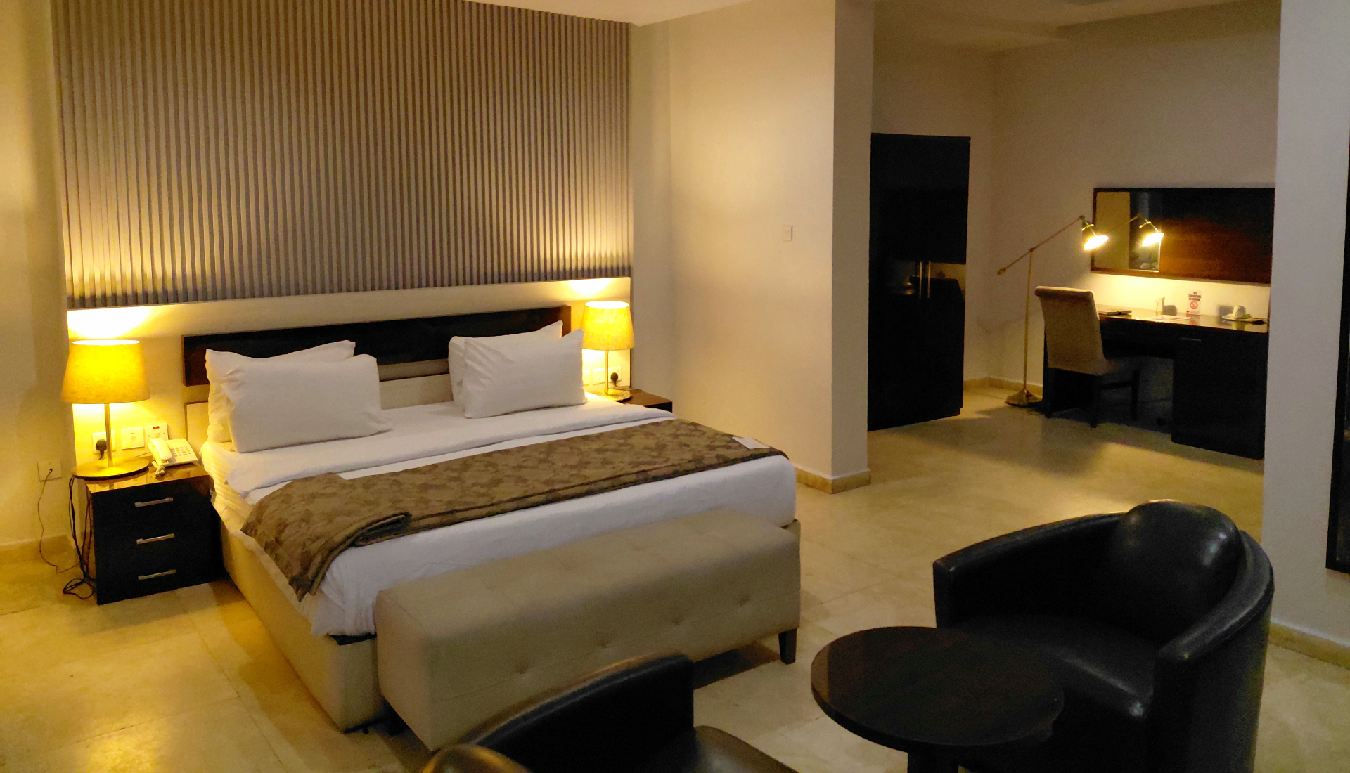 Penthouse Single Suite